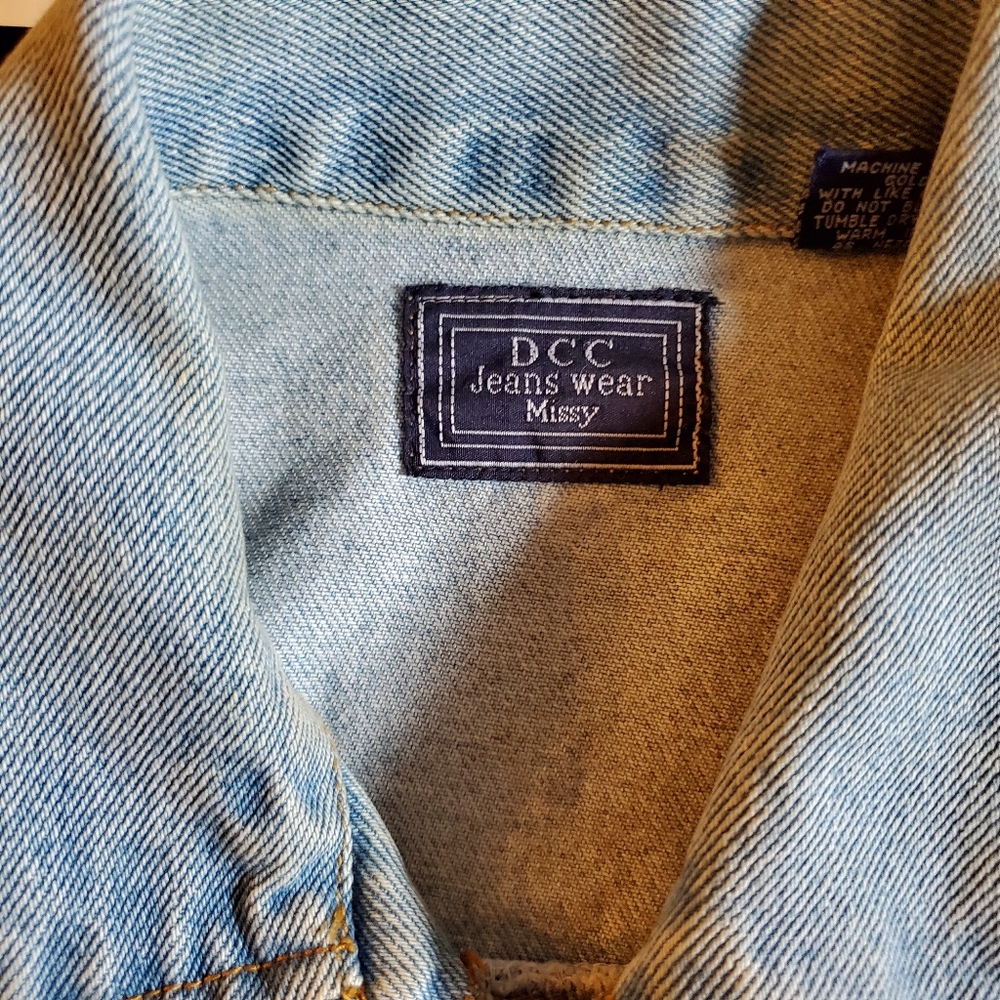 Embroidered jean jacket - Picture 3 of 5